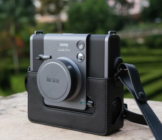 Instax Wide Evo